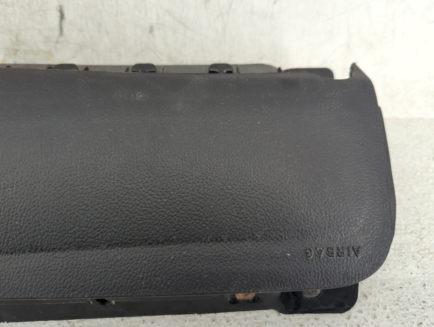 2013-2016 Chevrolet Cruze Air Bag Passenger Right Knee OEM P/N:95910046 8149909G2, AB0-09C004 Fits Fits 2013 2014 2015 2016 