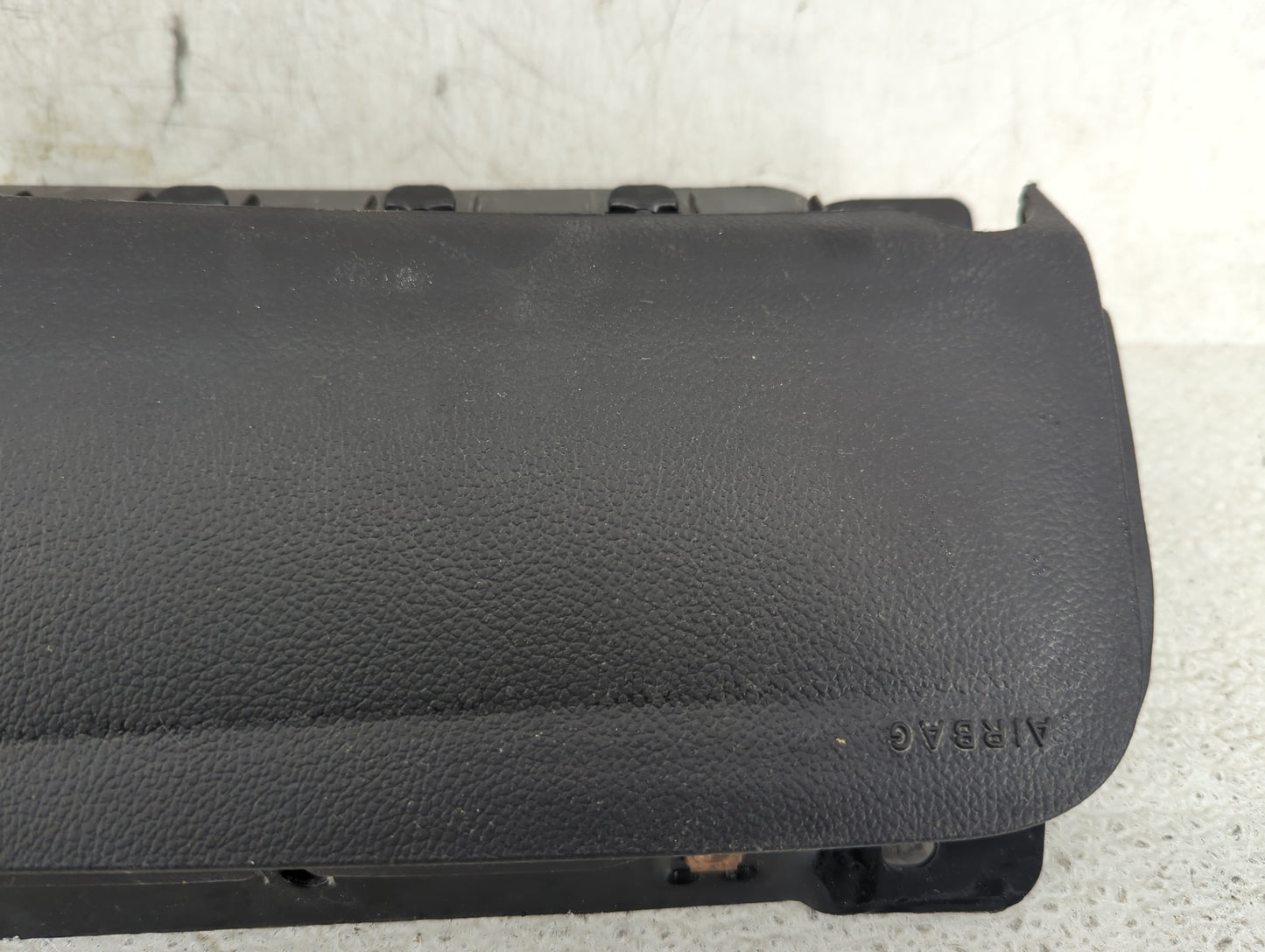 2013-2016 Chevrolet Cruze Air Bag Passenger Right Knee OEM P/N:95910046 8149909G2, AB0-09C004 Fits Fits 2013 2014 2015 2016 