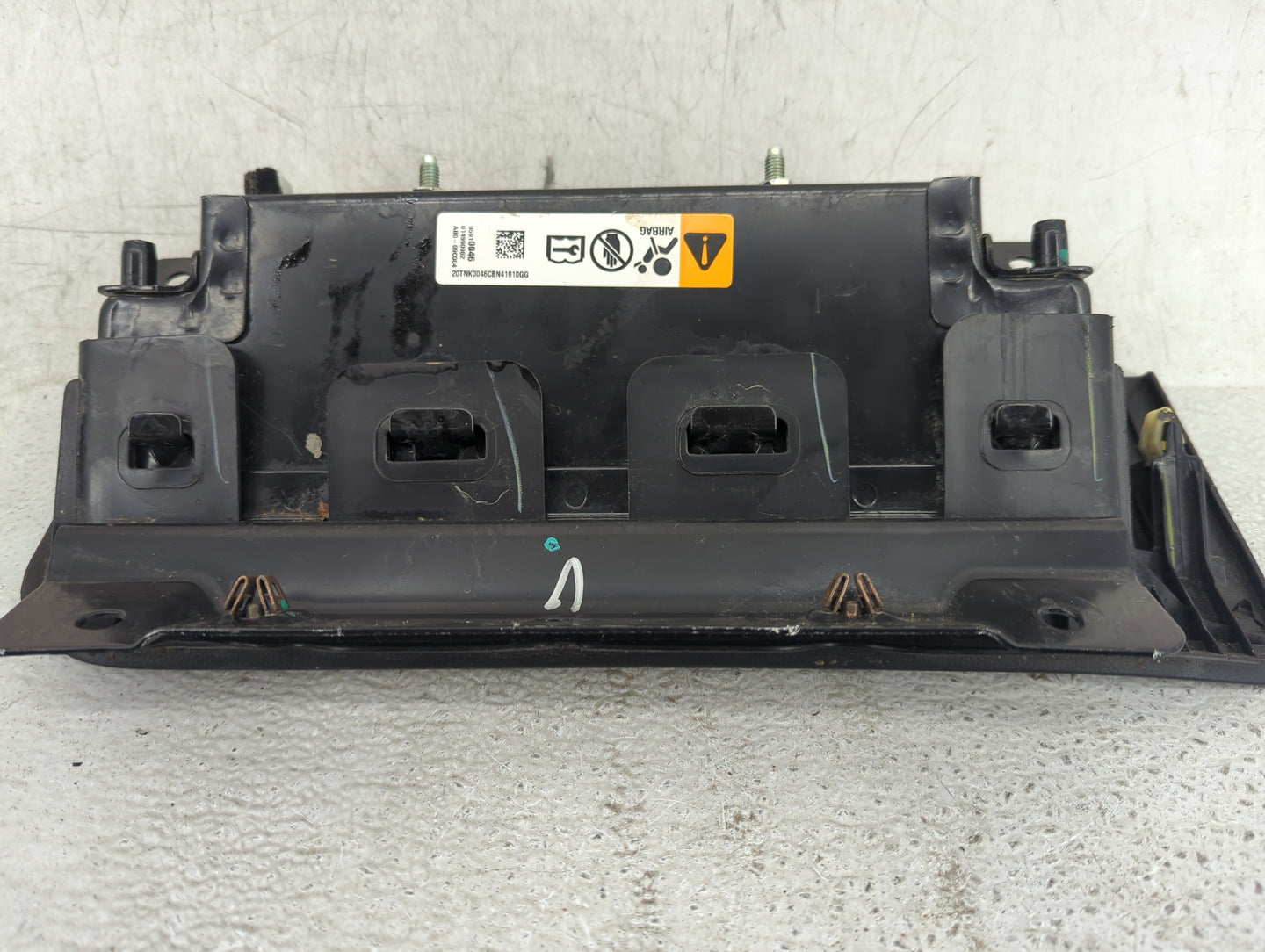 2013-2016 Chevrolet Cruze Air Bag Passenger Right Knee OEM P/N:95910046 8149909G2, AB0-09C004 Fits Fits 2013 2014 2015 2016 