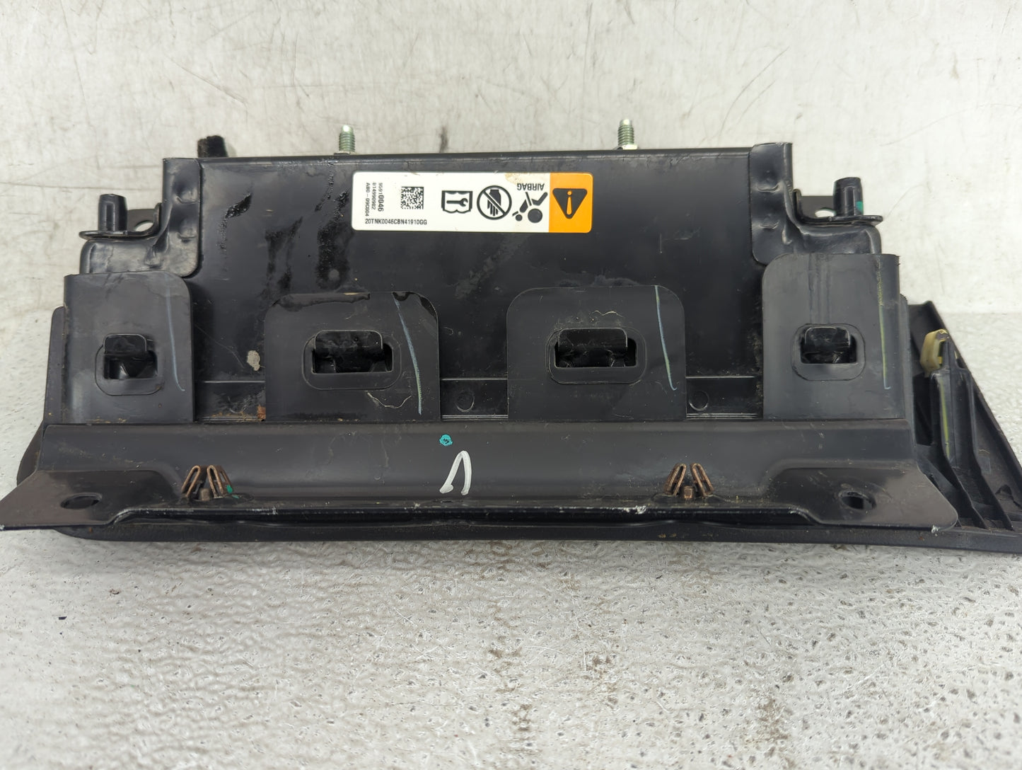 2013-2016 Chevrolet Cruze Air Bag Passenger Right Knee OEM P/N:95910046 8149909G2, AB0-09C004 Fits Fits 2013 2014 2015 2016 