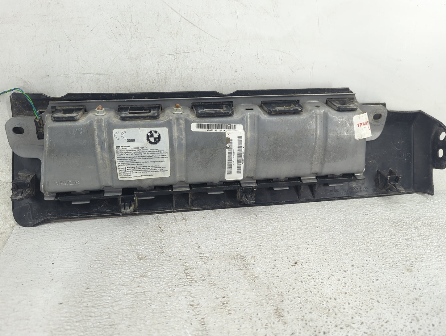 2013-2016 Chevrolet Cruze Air Bag Passenger Right Knee OEM P/N:0589-P1-000363 Fits Fits 2013 2014 2015 2016 OEM Used Auto Pa