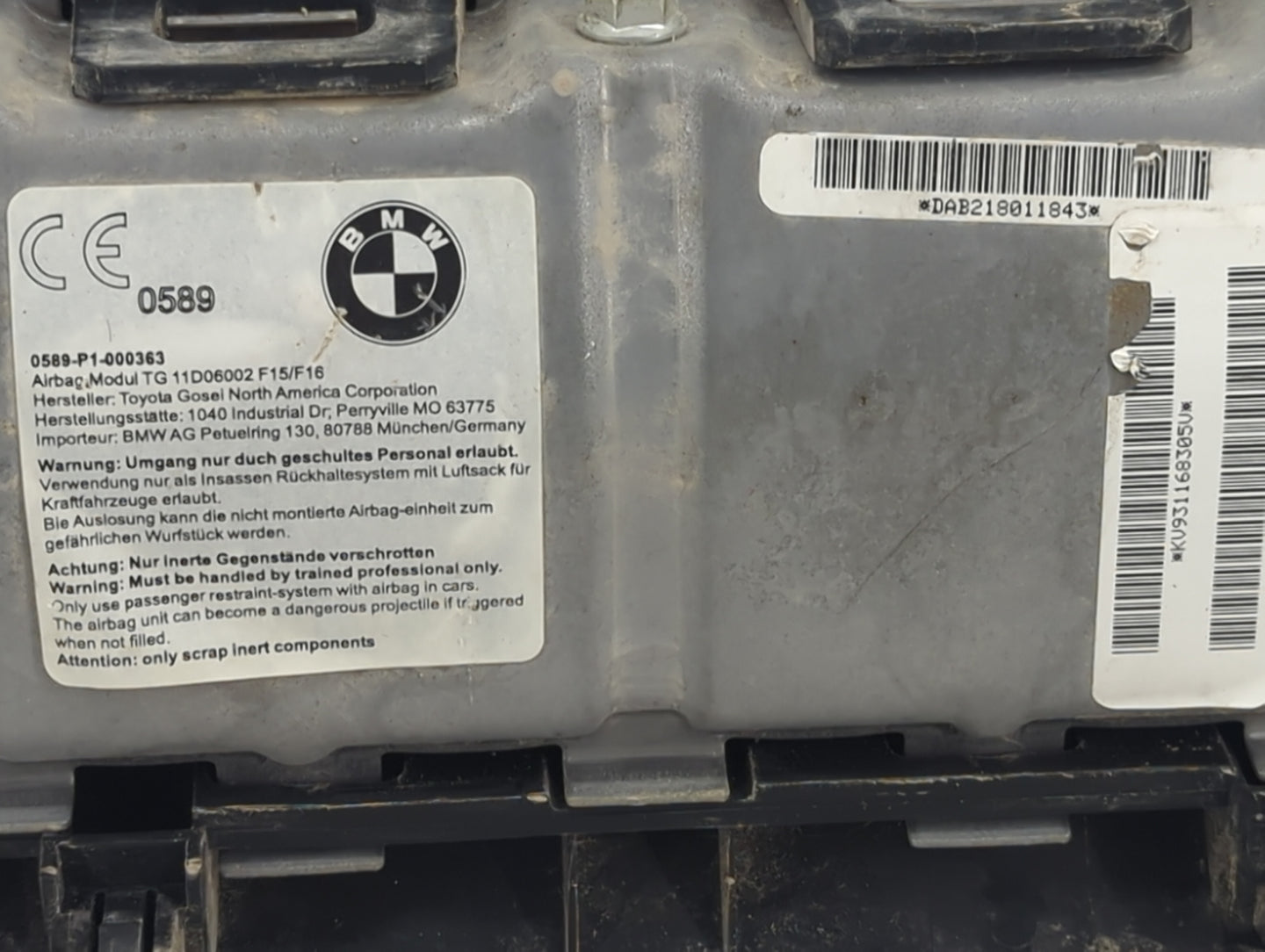 2013-2016 Chevrolet Cruze Air Bag Passenger Right Knee OEM P/N:0589-P1-000363 Fits Fits 2013 2014 2015 2016 OEM Used Auto Pa