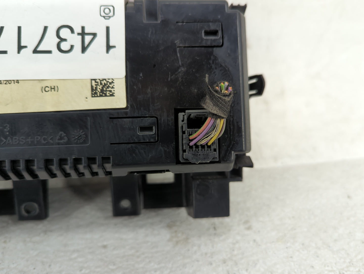 2014 Chevrolet Cruze Information Display Screen Black - Oemusedautoparts1.com