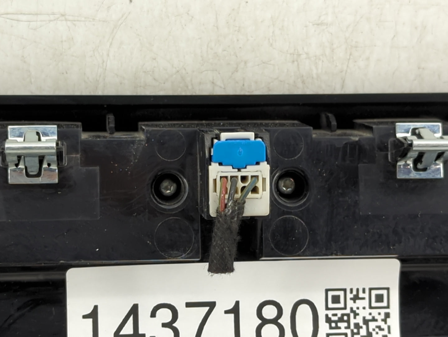 2011-2016 Chevrolet Cruze Radio Control Panel - Oemusedautoparts1.com