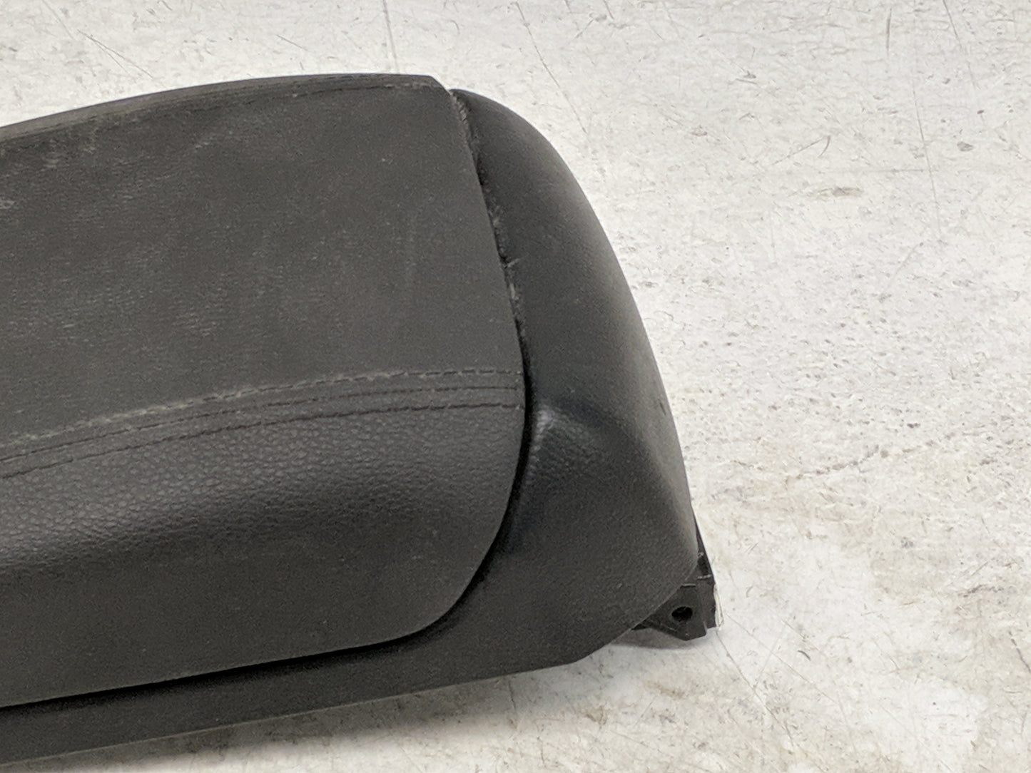 2014 Chevrolet Cruze Center Console Armrest Cover Lid Fits OEM Used Auto Parts - Oemusedautoparts1.com