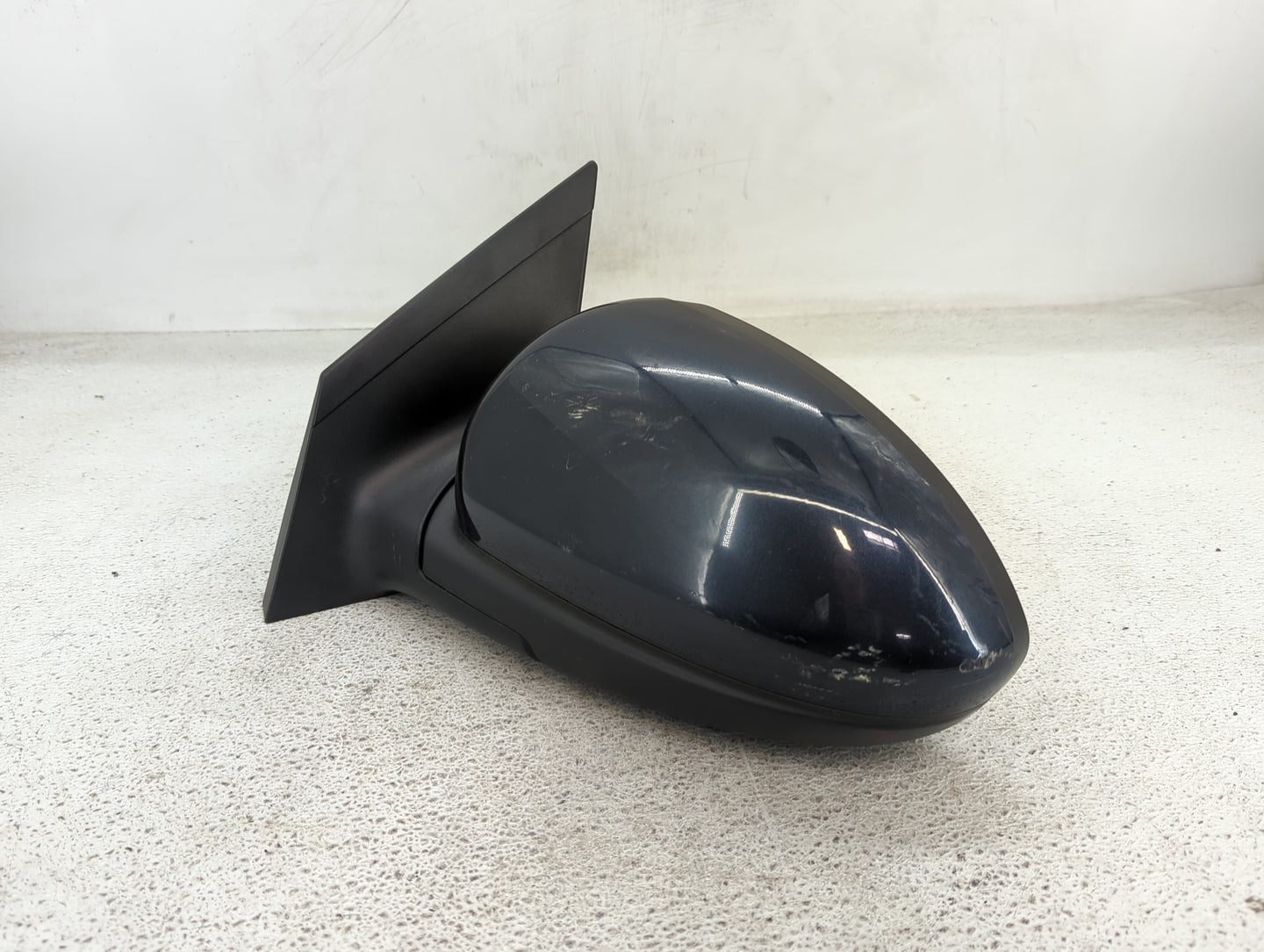 2011-2016 Chevrolet Cruze Driver Side View Mirror - Left Door Mirror OEM Used - Oemusedautoparts1.com
