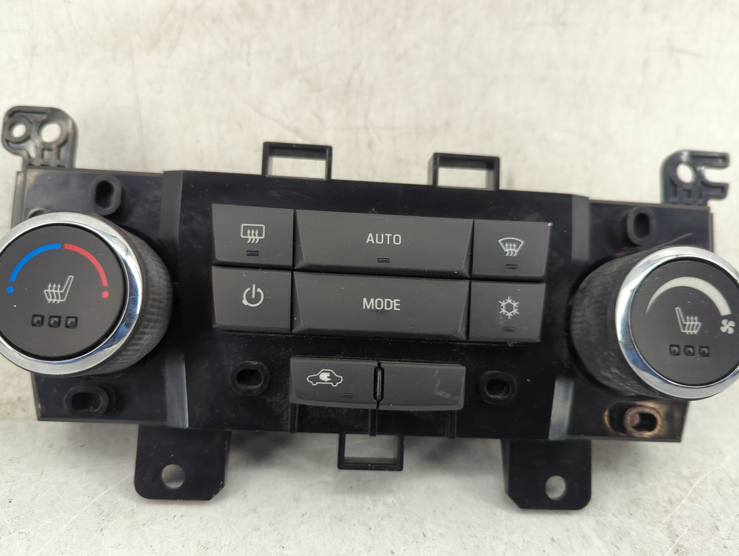 2012-2016 Chevrolet Cruze Climate Control Module Temperature AC/Heater Replacement P/N:95146213 386213A050980156 Fits OEM Us