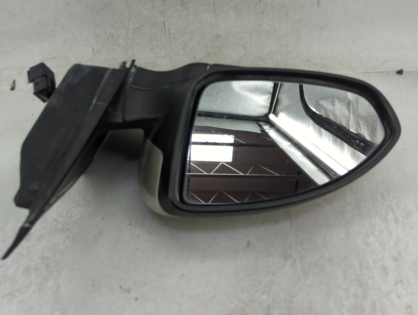2011-2016 Chevrolet Cruze Driver Side View Mirror - Left Door Mirror OEM Used - Oemusedautoparts1.com