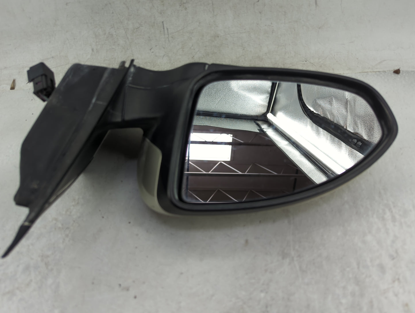 2011-2016 Chevrolet Cruze Driver Side View Mirror - Left Door Mirror OEM Used - Oemusedautoparts1.com