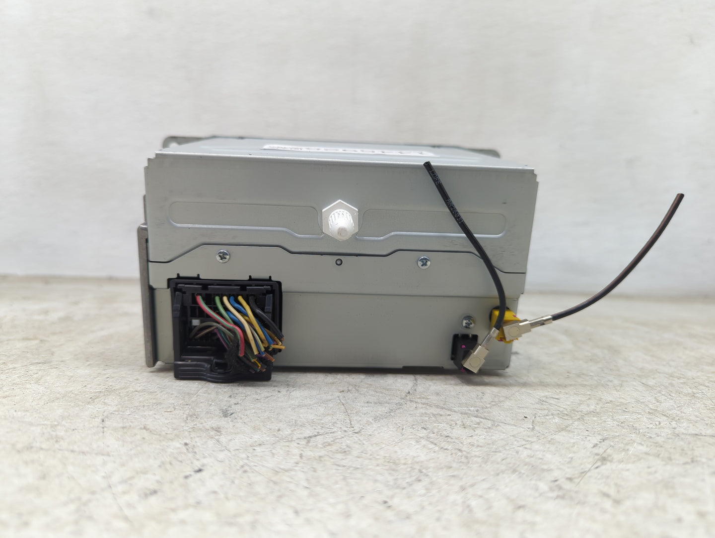 2013-2016 Chevrolet Cruze Radio AM FM Cd Player Receiver Replacement P/N:22976137 Fits Fits 2013 2014 2015 2016 OEM Used Aut