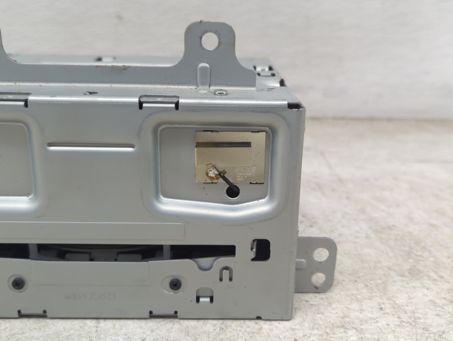 2014 Chevrolet Cruze Radio AM FM Cd Player Receiver Replacement P/N:23206821 GA-130-COLR-NS, ACJ-GA-130-COLR Fits OEM Used A