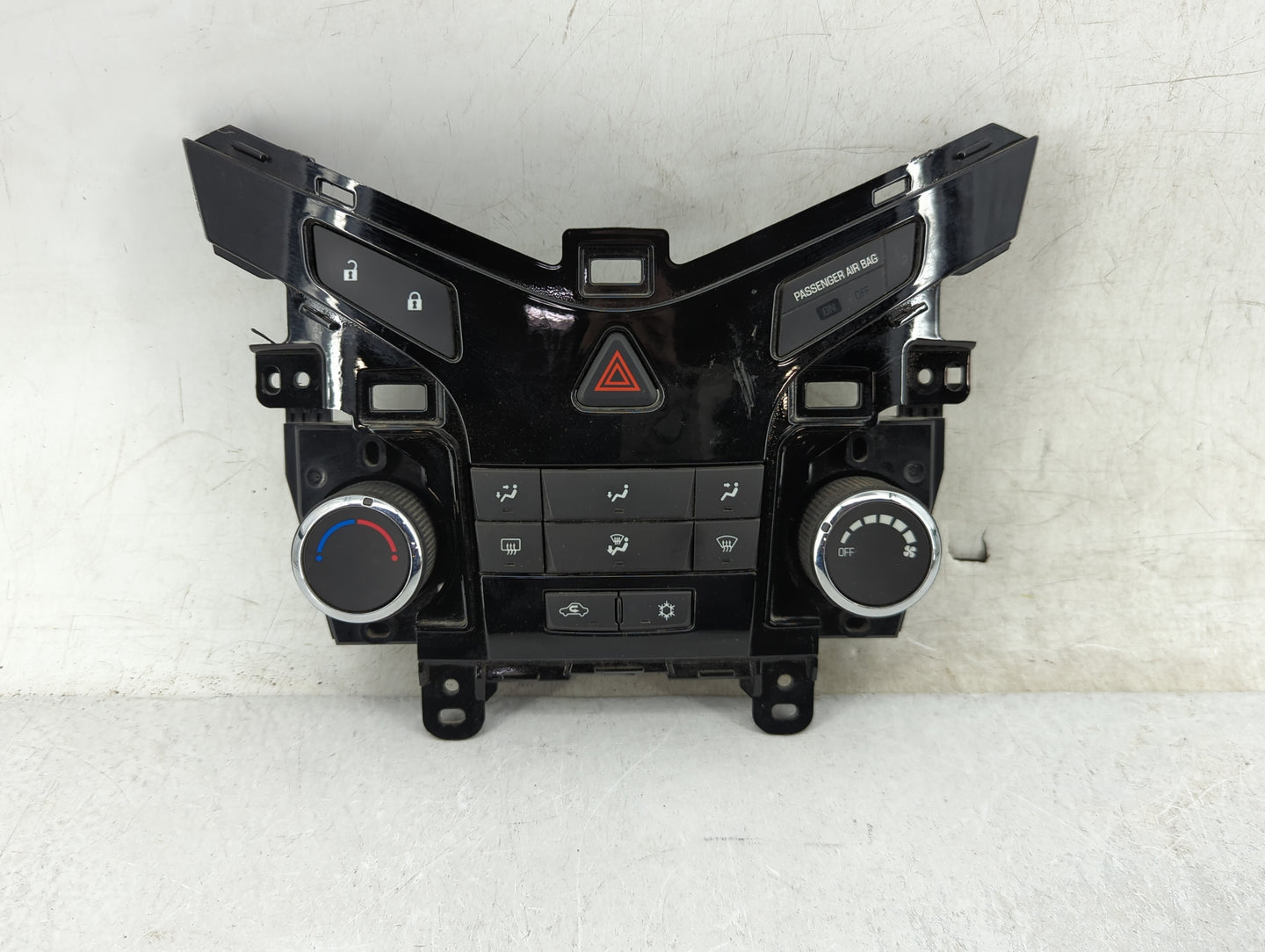 2012-2016 Chevrolet Cruze Climate Control Module Temperature AC/Heater Replacement P/N:95146207 386207A031900538 Fits OEM Us