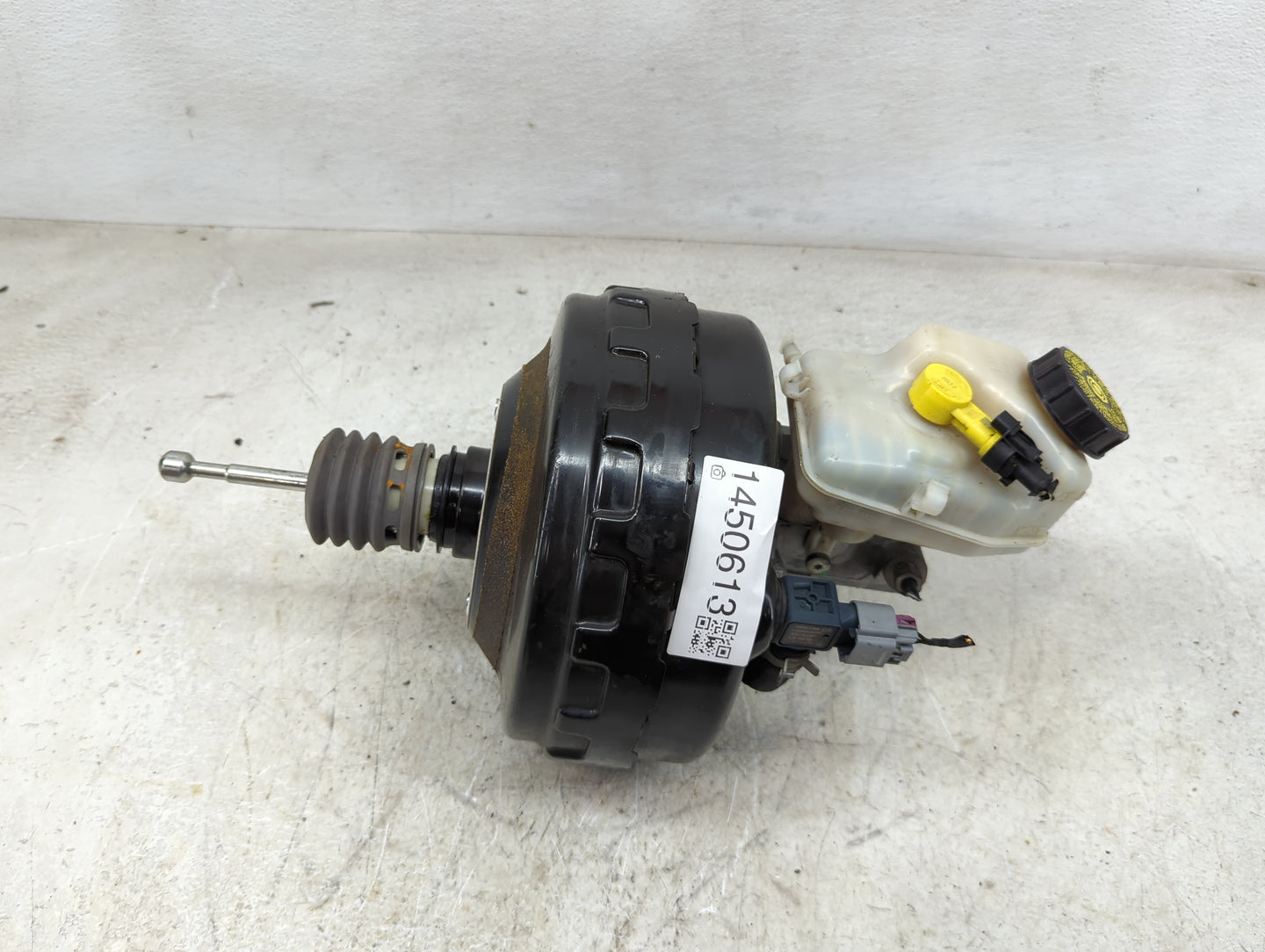 2011-2016 Chevrolet Cruze Power Brake Booster Oem - Oemusedautoparts1.com
