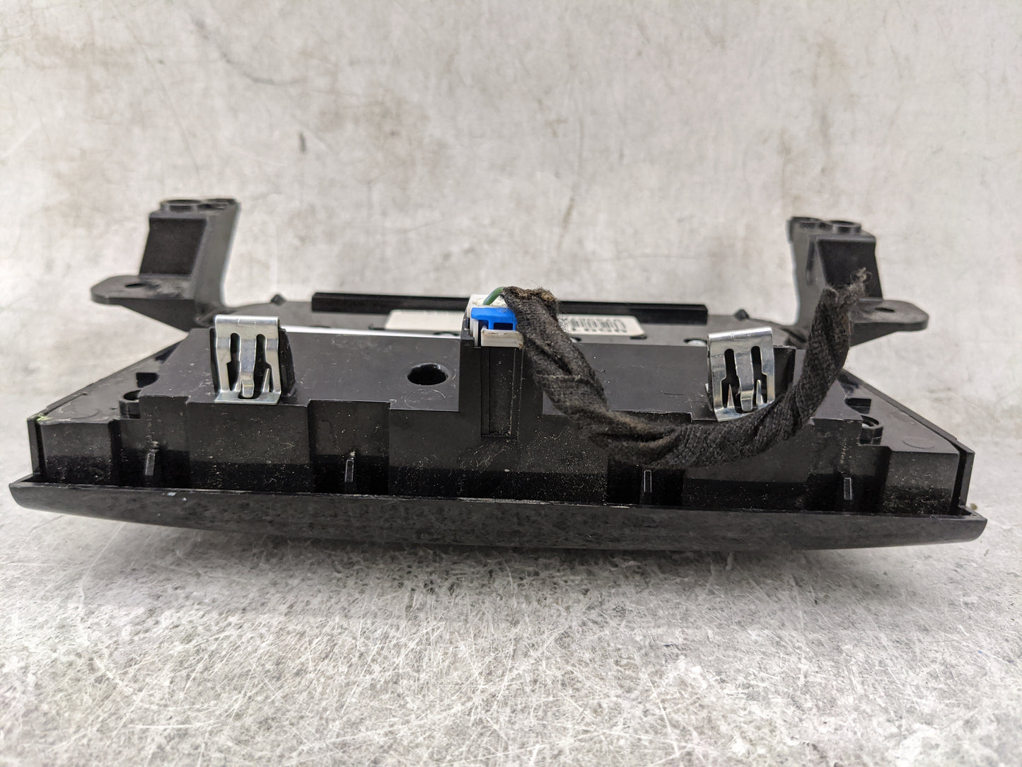 2011-2016 Chevrolet Cruze Radio Control Panel 1474504 - Oemusedautoparts1.com
