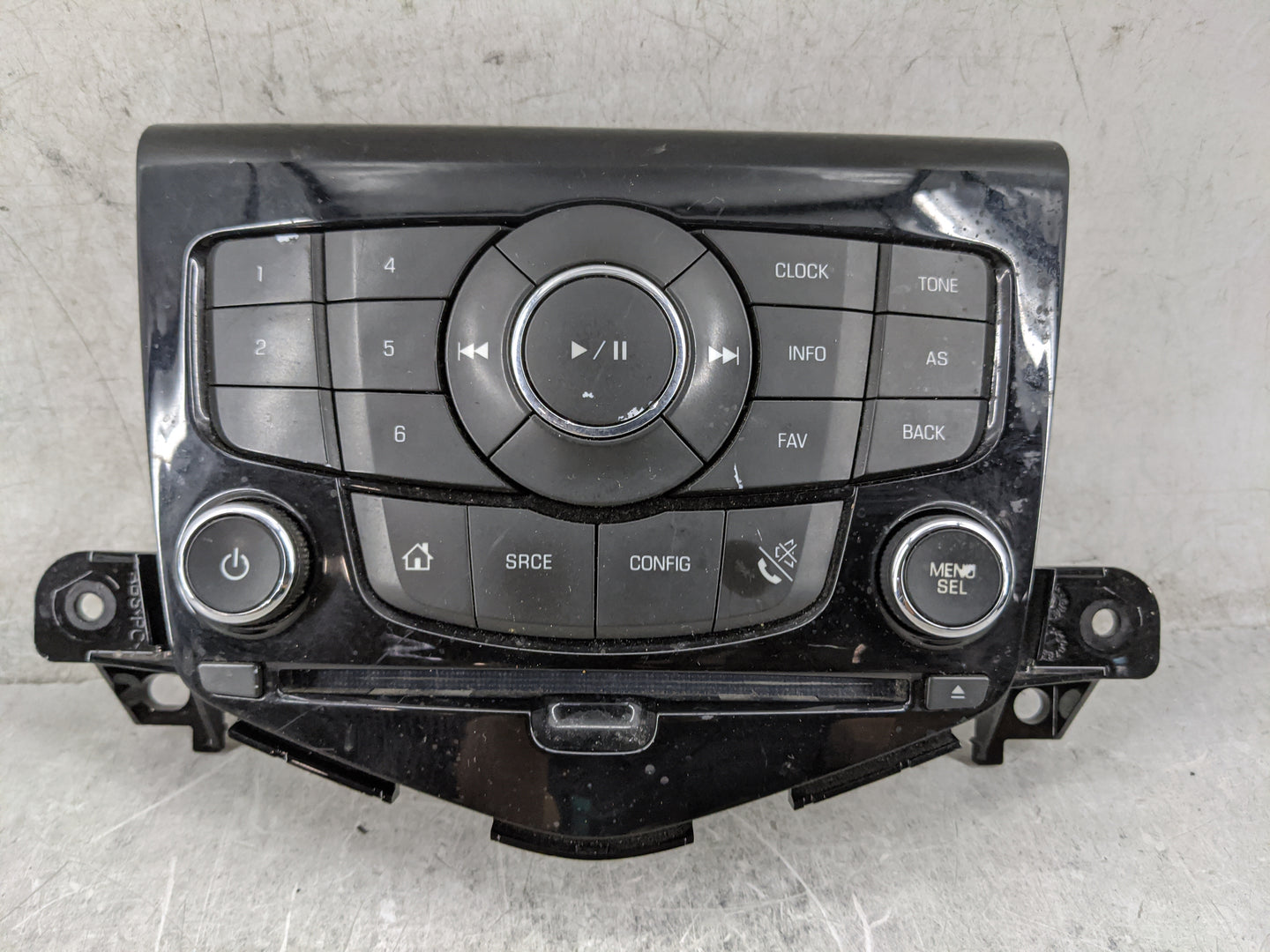 2013-2016 Chevrolet Cruze Radio Control Panel 1474635 - Oemusedautoparts1.com