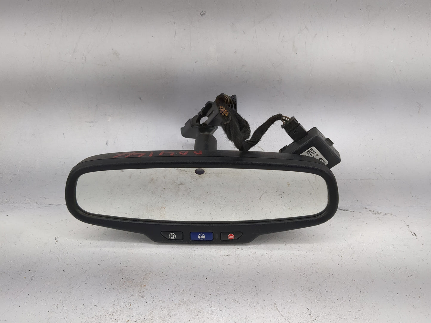2014 Chevrolet Cruze Interior Rear View Mirror Replacement OEM P/N:13584891 Fits OEM Used Auto Parts - Oemusedautoparts1.com