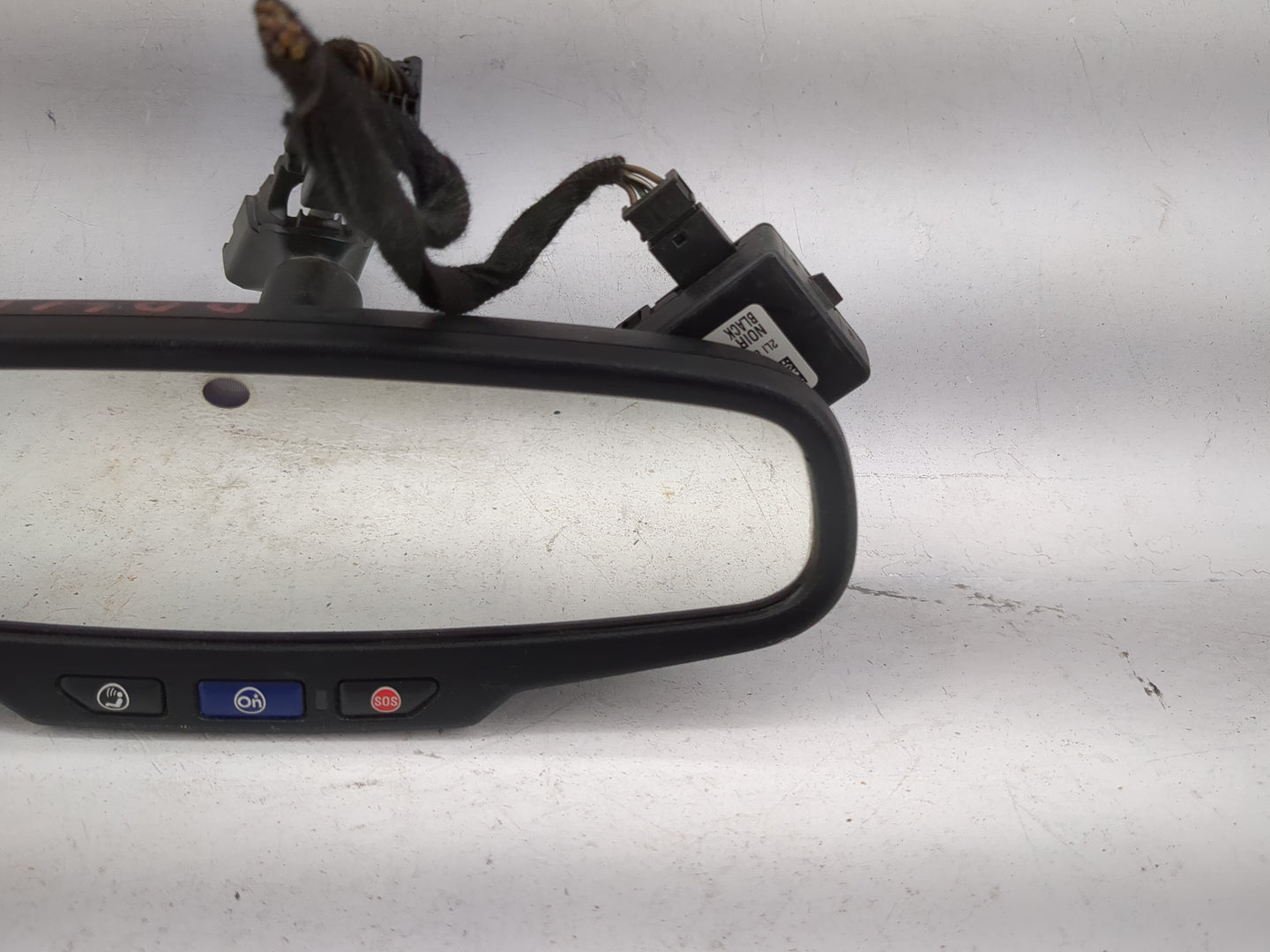 2014 Chevrolet Cruze Interior Rear View Mirror Replacement OEM P/N:13584891 Fits OEM Used Auto Parts - Oemusedautoparts1.com