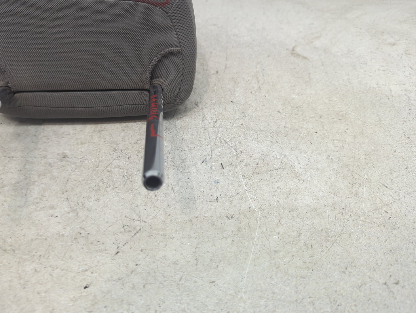 2014 Chevrolet Cruze Headrest Head Rest Front Driver Seat Gray - Oemusedautoparts1.com