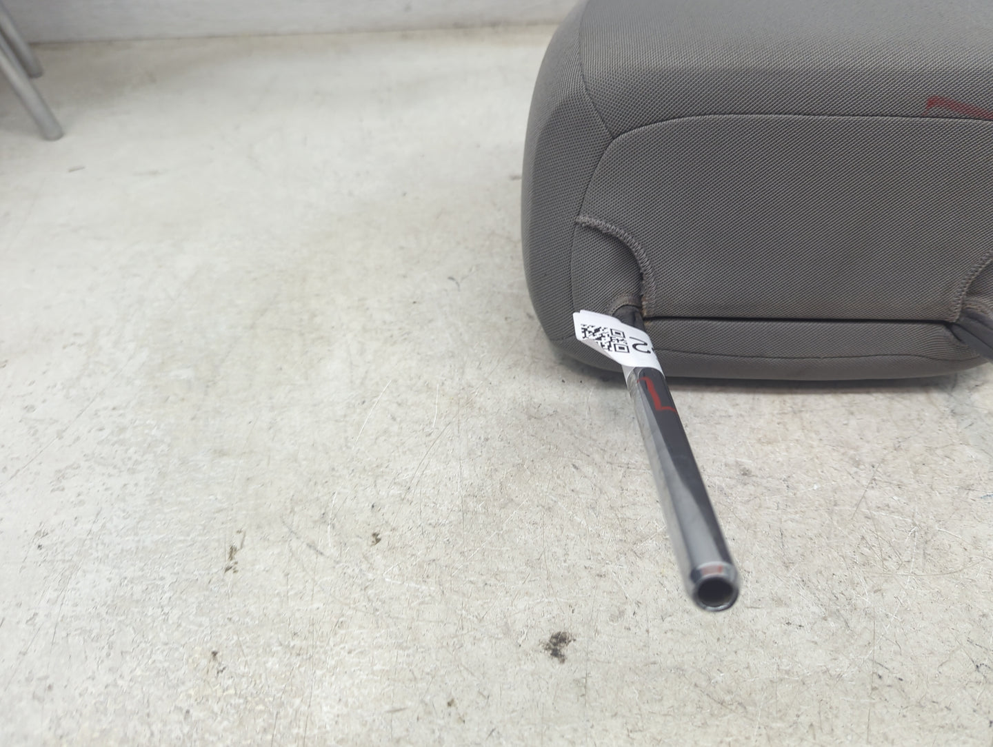 2014 Chevrolet Cruze Headrest Head Rest Front Driver Seat Gray - Oemusedautoparts1.com