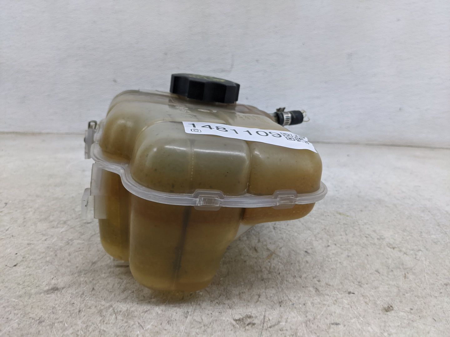 2011 Chevrolet Cruze Radiator Coolant Overflow Expansion Tank Bottle 1481109 - Oemusedautoparts1.com