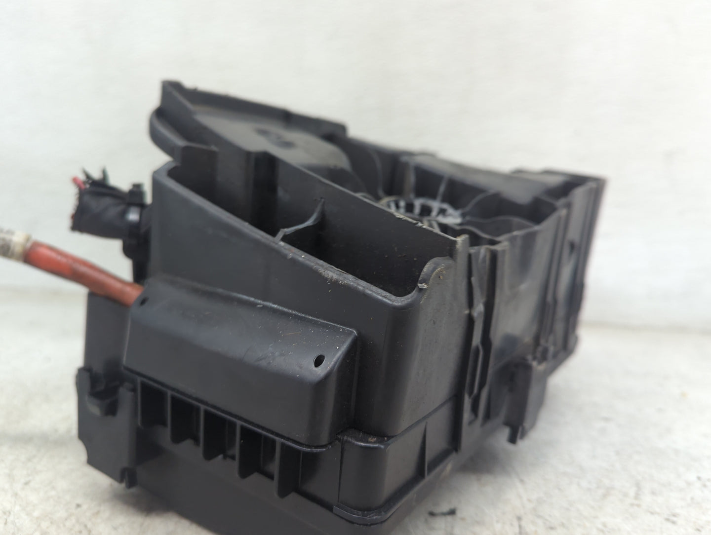 2011-2014 Chevrolet Cruze Fusebox Fuse Box Panel Relay Module P/N: 95942232 Fits Fits 2011 2012 2013 2014 OEM Used Auto Part