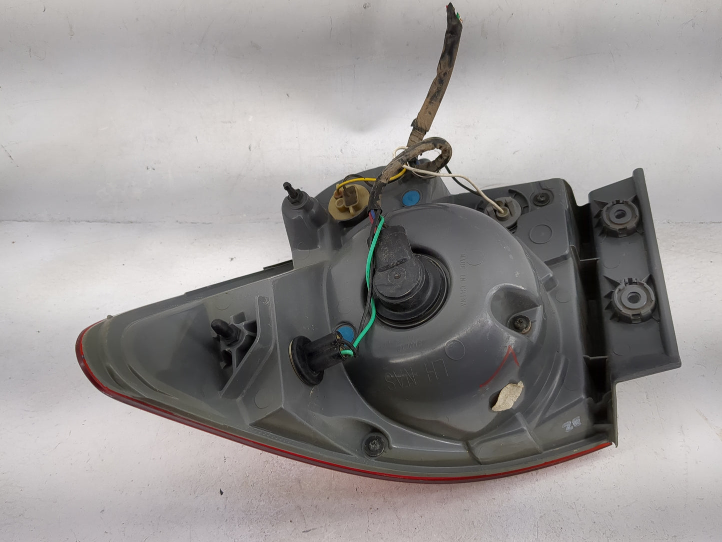 2011-2016 Chevrolet Cruze Tail Light Assembly Driver Left OEM P/N:3057K Fits Fits 2011 2012 2013 2014 2015 2016 OEM Used Aut