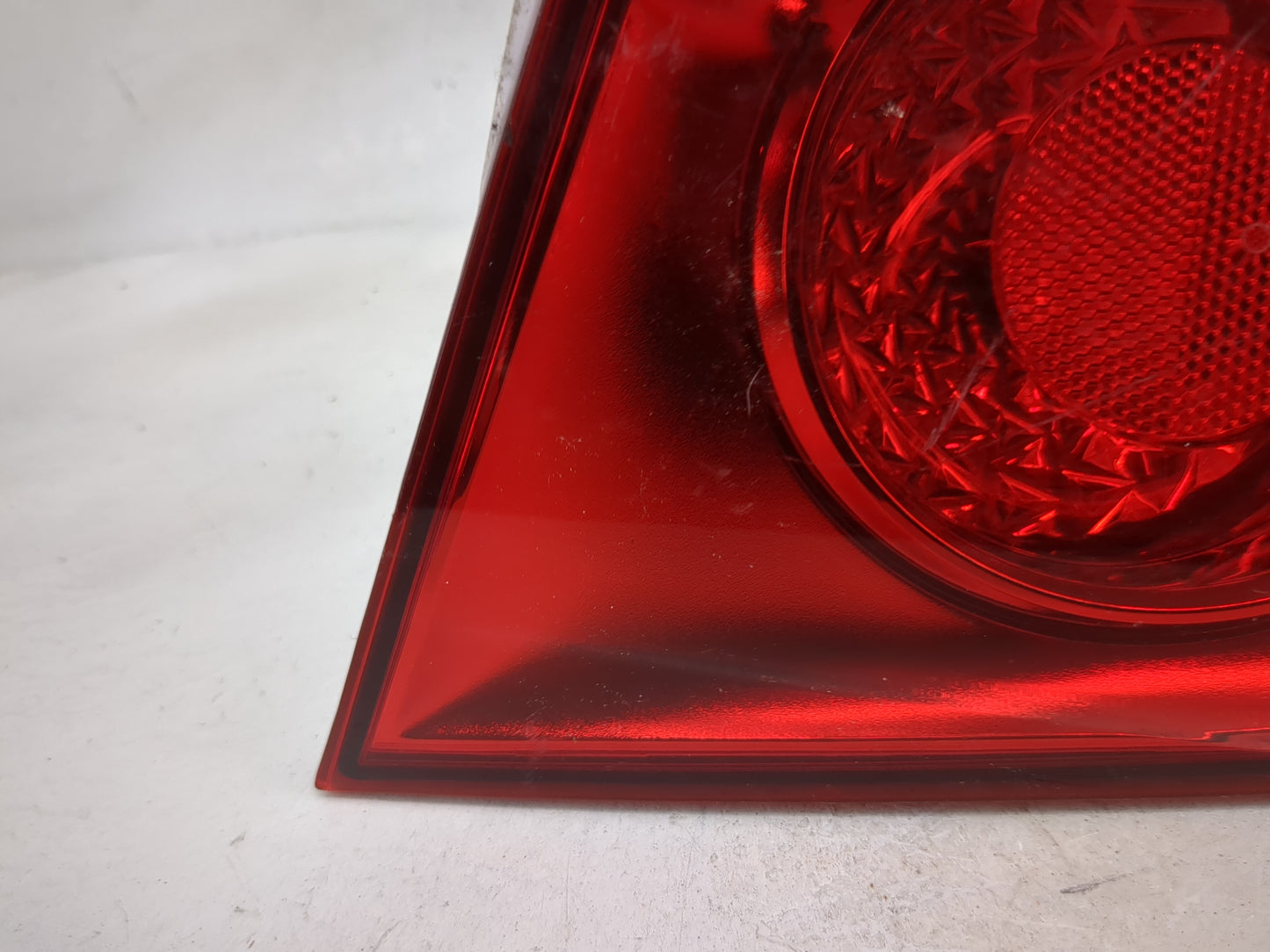 2011-2016 Chevrolet Cruze Tail Light Assembly Passenger Right OEM P/N:SAMLIP 12V 3057KLCP Fits Fits 2011 2012 2013 2014 2015