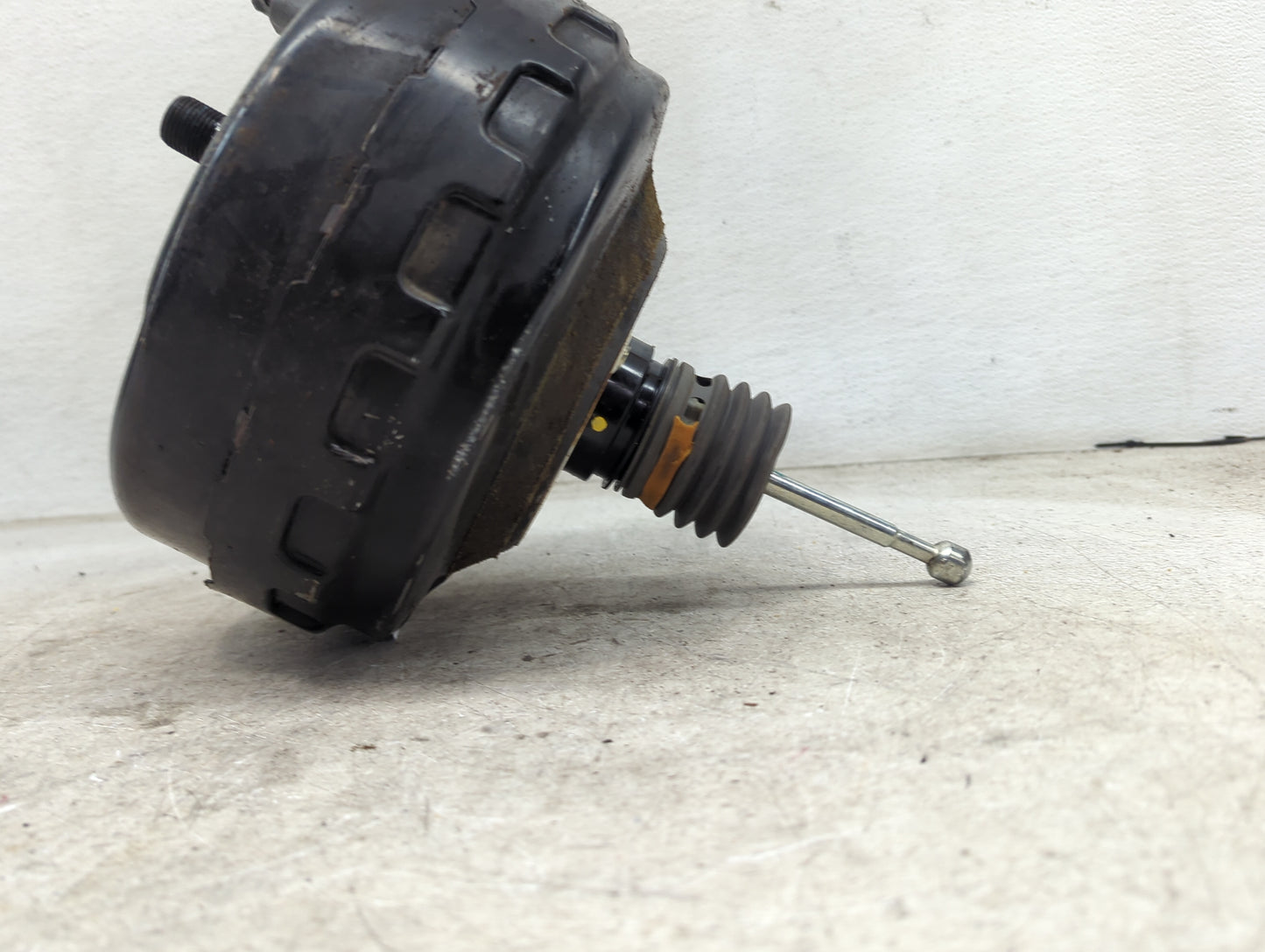 2011-2016 Chevrolet Cruze Power Brake Booster Oem 1489973 - Oemusedautoparts1.com