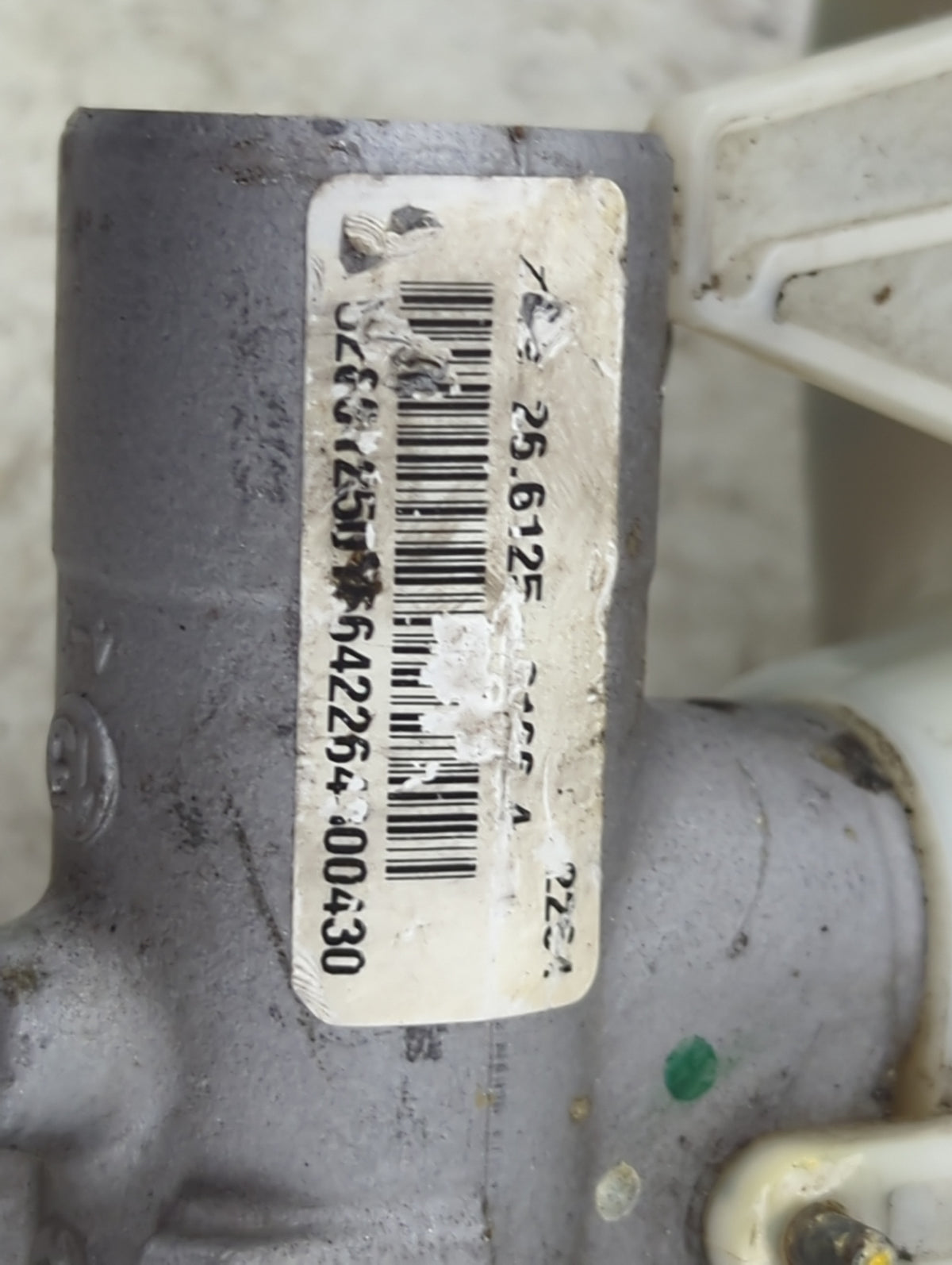 2011-2016 Chevrolet Cruze Brake Master Cylinder 1490423 - Oemusedautoparts1.com