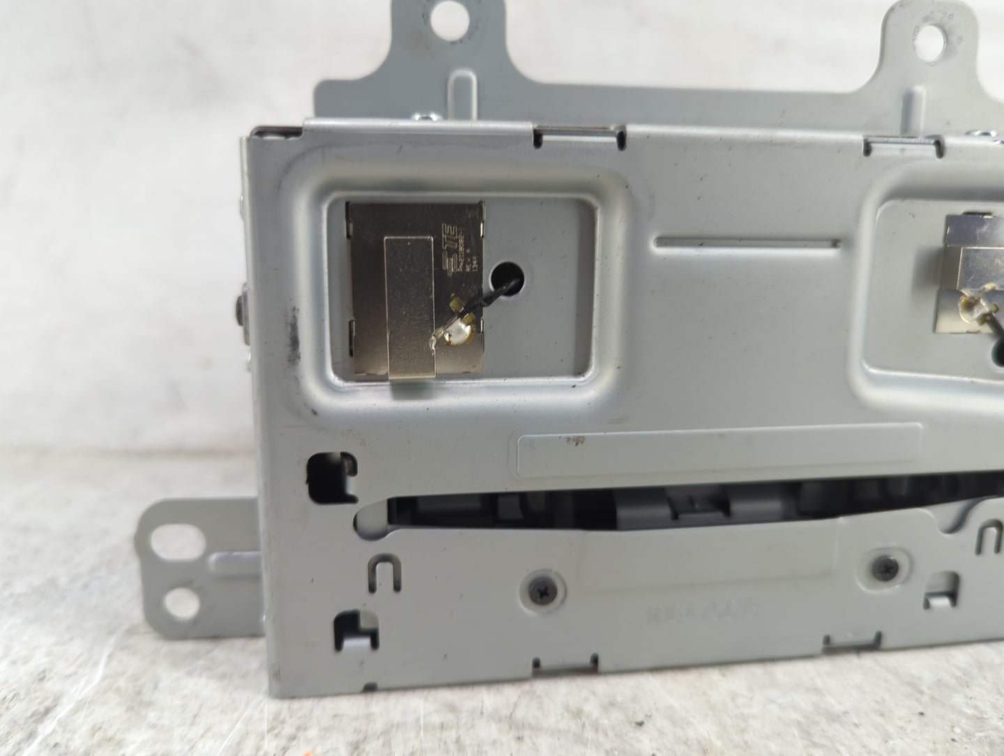 2014-2016 Chevrolet Cruze Radio AM FM Cd Player Receiver Replacement P/N:22806821 GA-130-COLR-NS Fits Fits 2014 2015 2016 20