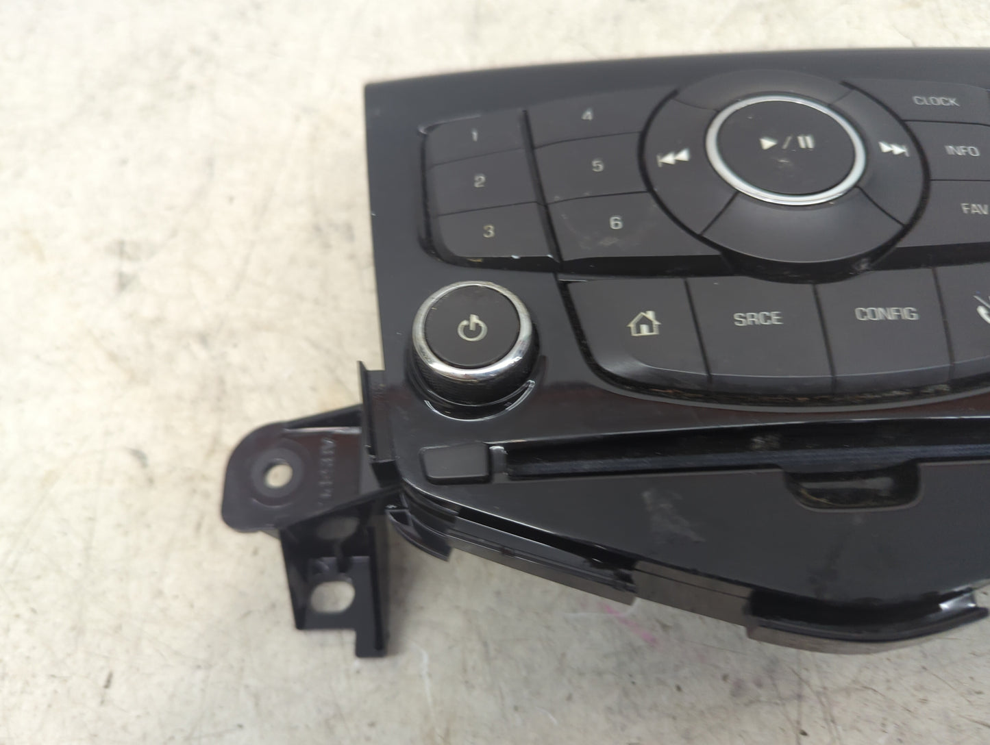 2013-2016 Chevrolet Cruze Radio Control Panel 1492674 - Oemusedautoparts1.com