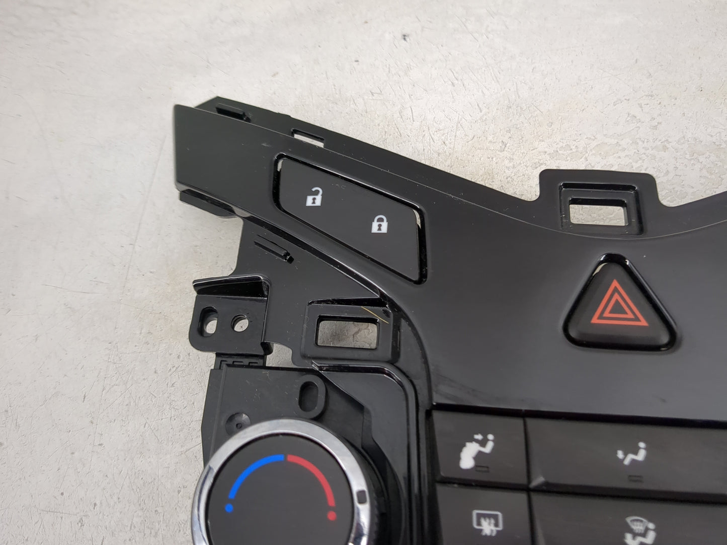 2012-2016 Chevrolet Cruze Climate Control Module Temperature AC/Heater Replacement P/N:95146207 386207A041921500 Fits OEM Us