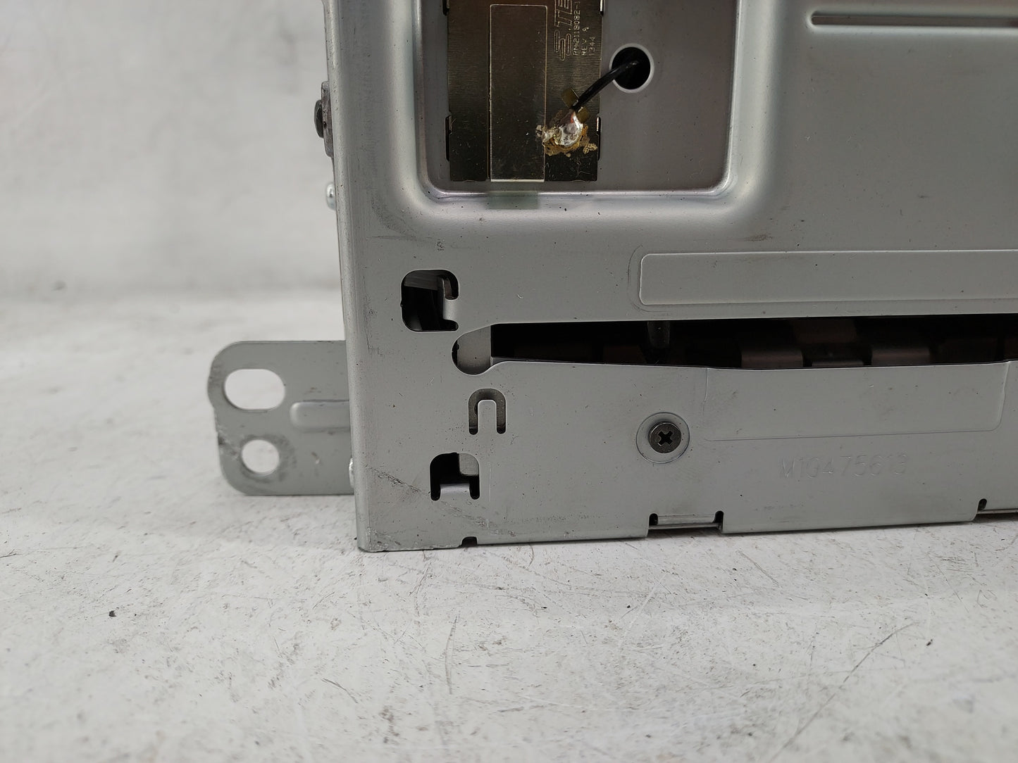 2014 Chevrolet Cruze Radio AM FM Cd Player Receiver Replacement P/N:23206821 GA-130-COLR-NS, GXYT83HE, M1G475576B Fits OEM U