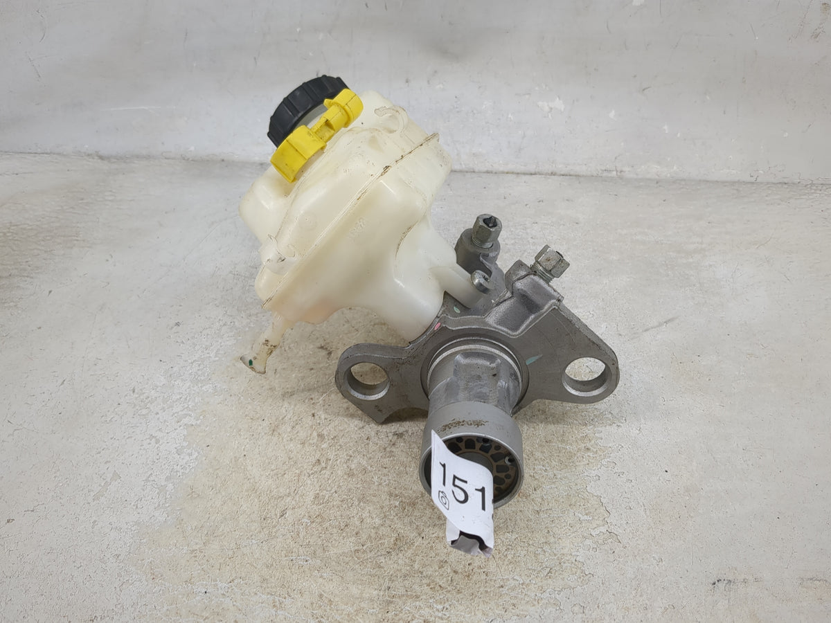2011-2016 Chevrolet Cruze Brake Master Cylinder 1512709 - Oemusedautoparts1.com
