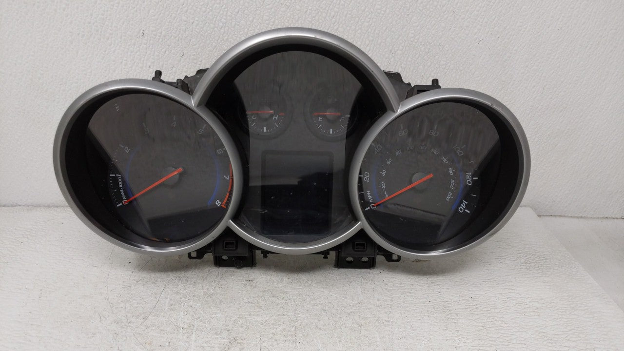 2013-2014 Chevrolet Cruze Instrument Cluster Speedometer Gauges P/N:95129378 Fits Fits 2013 2014 OEM Used Auto Parts - Oemus