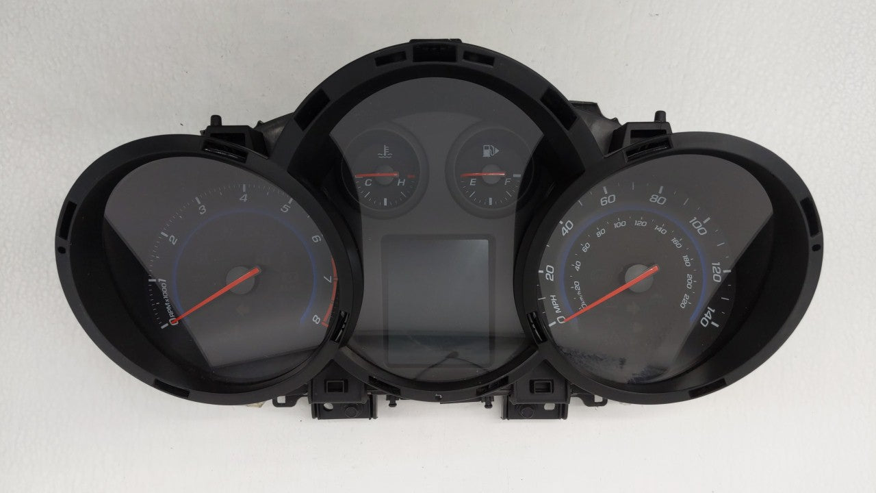 2013-2014 Chevrolet Cruze Instrument Cluster Speedometer Gauges P/N:95129378 Fits Fits 2013 2014 OEM Used Auto Parts - Oemus