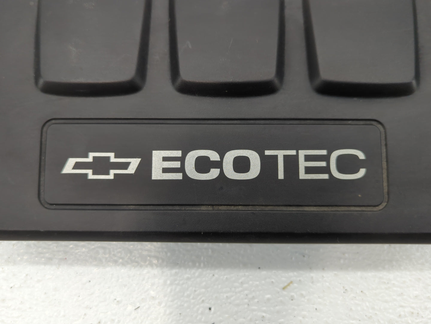 2014 Chevrolet Cruze Engine Cover Black - Oemusedautoparts1.com
