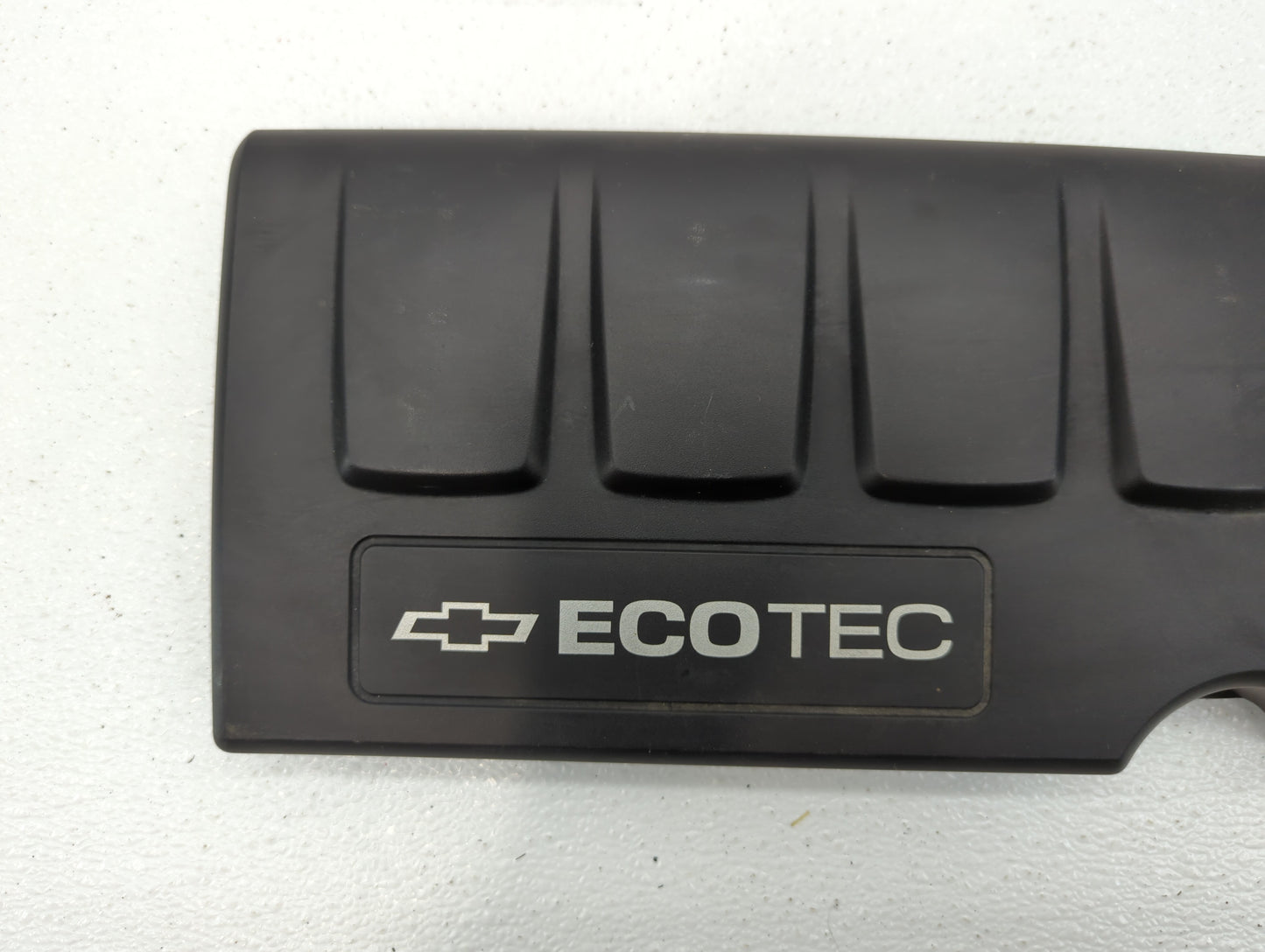 2014 Chevrolet Cruze Engine Cover Black - Oemusedautoparts1.com