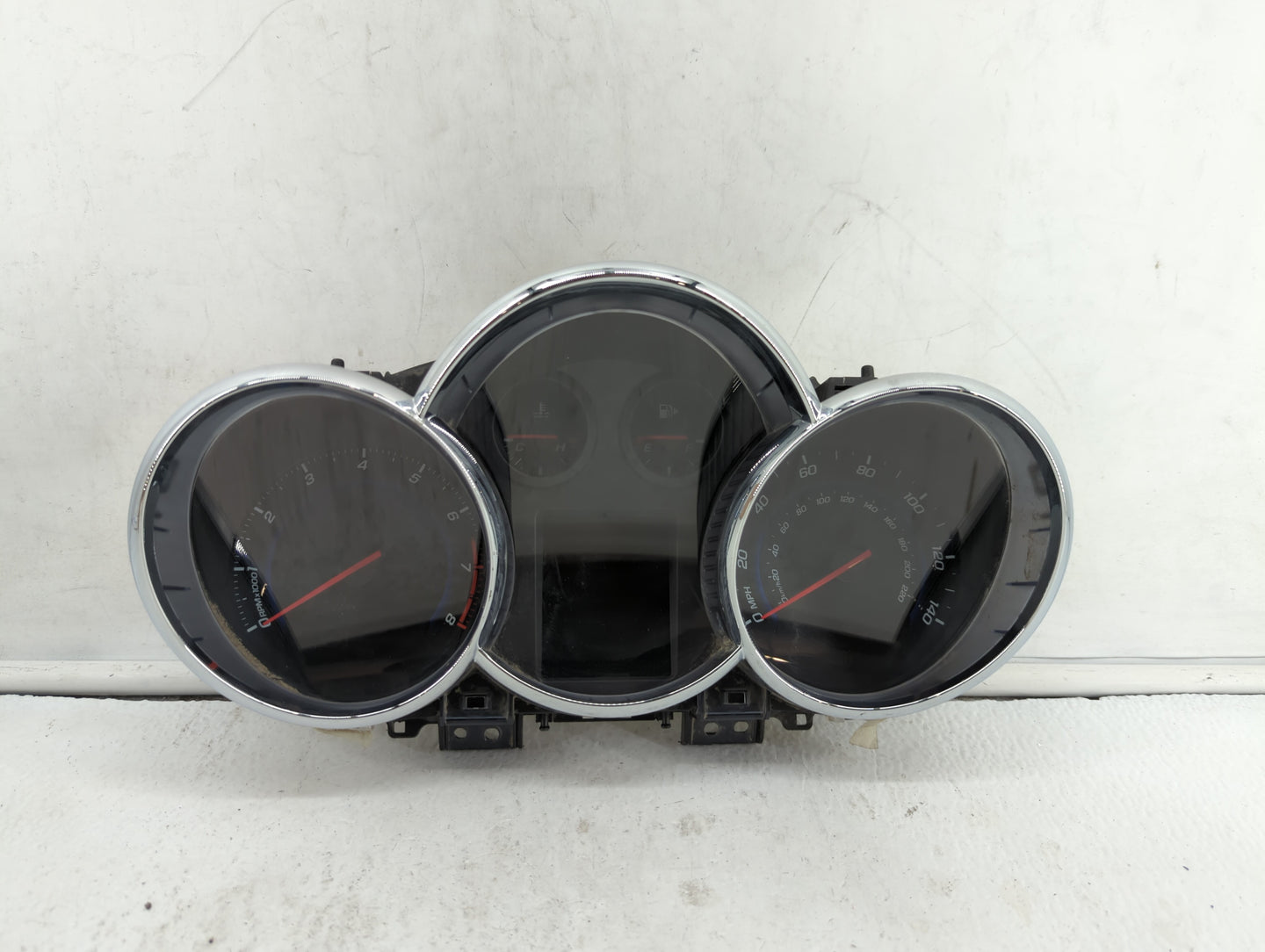 2013-2014 Chevrolet Cruze Instrument Cluster Speedometer Gauges P/N:95129376 Fits Fits 2013 2014 OEM Used Auto Parts - Oemus