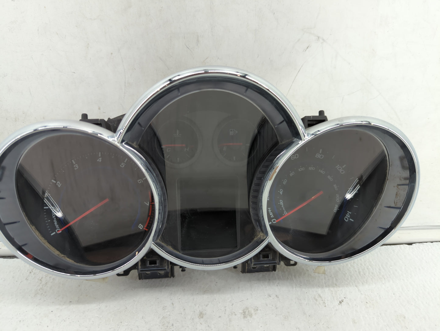 2013-2014 Chevrolet Cruze Instrument Cluster Speedometer Gauges P/N:95129376 Fits Fits 2013 2014 OEM Used Auto Parts - Oemus