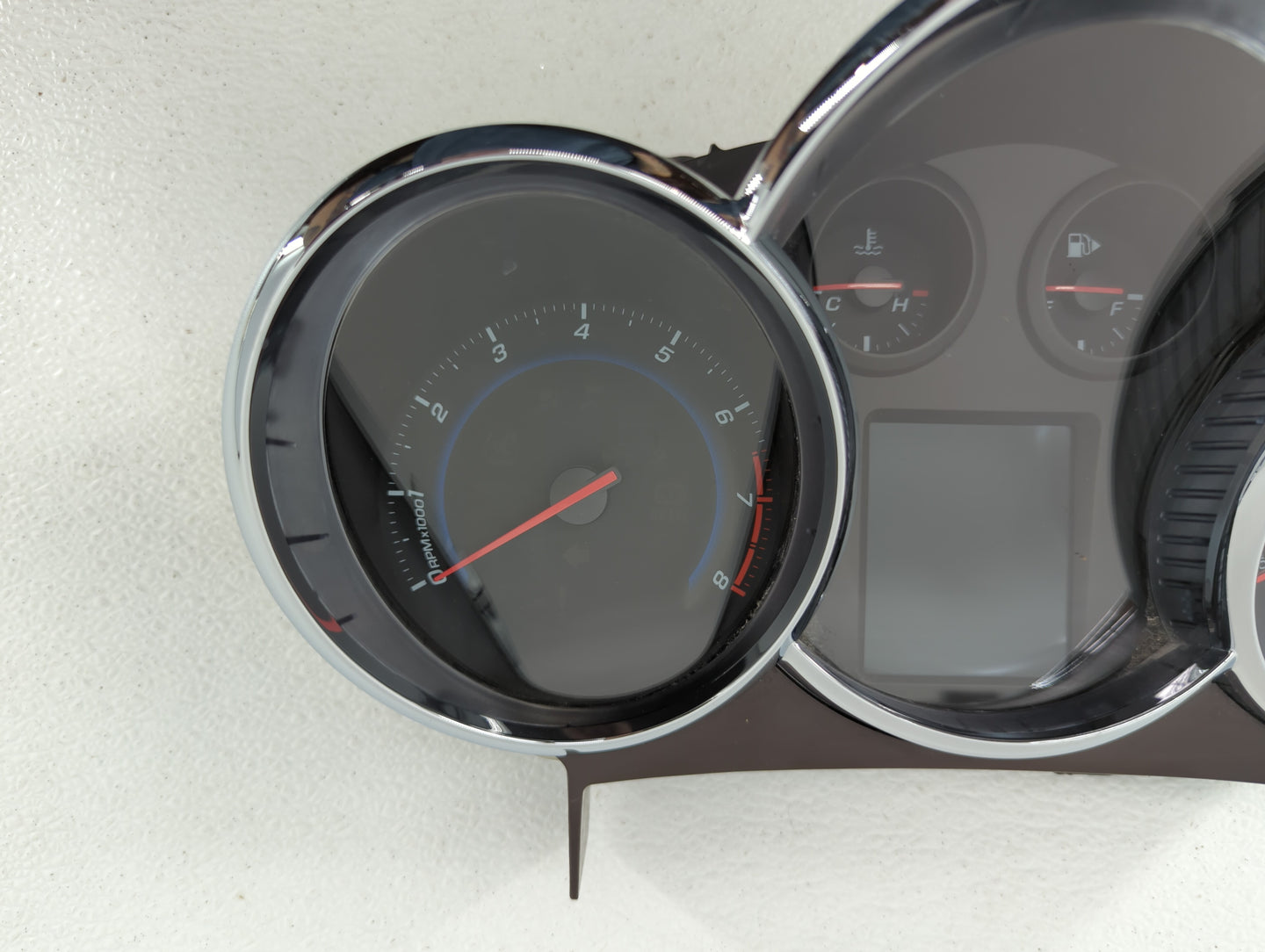 2013-2014 Chevrolet Cruze Instrument Cluster Speedometer Gauges P/N:95129376 Fits Fits 2013 2014 OEM Used Auto Parts - Oemus