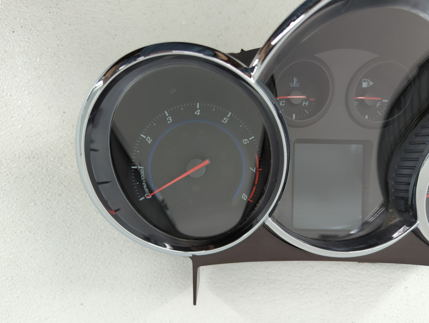 2013-2014 Chevrolet Cruze Instrument Cluster Speedometer Gauges P/N:95129376 Fits Fits 2013 2014 OEM Used Auto Parts - Oemus
