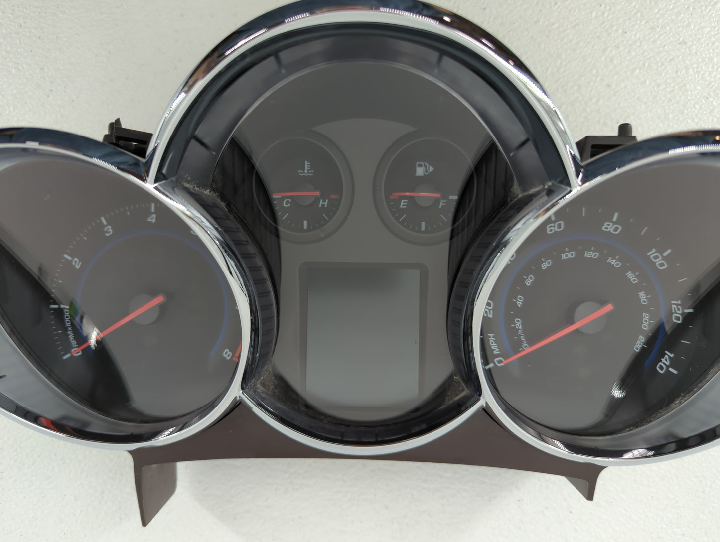 2013-2014 Chevrolet Cruze Instrument Cluster Speedometer Gauges P/N:95129376 Fits Fits 2013 2014 OEM Used Auto Parts - Oemus