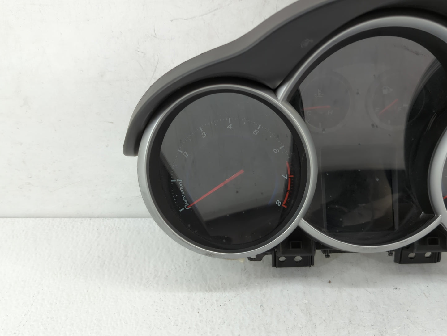 2013-2014 Chevrolet Cruze Instrument Cluster Speedometer Gauges P/N:95216802 95129378 Fits Fits 2013 2014 OEM Used Auto Part