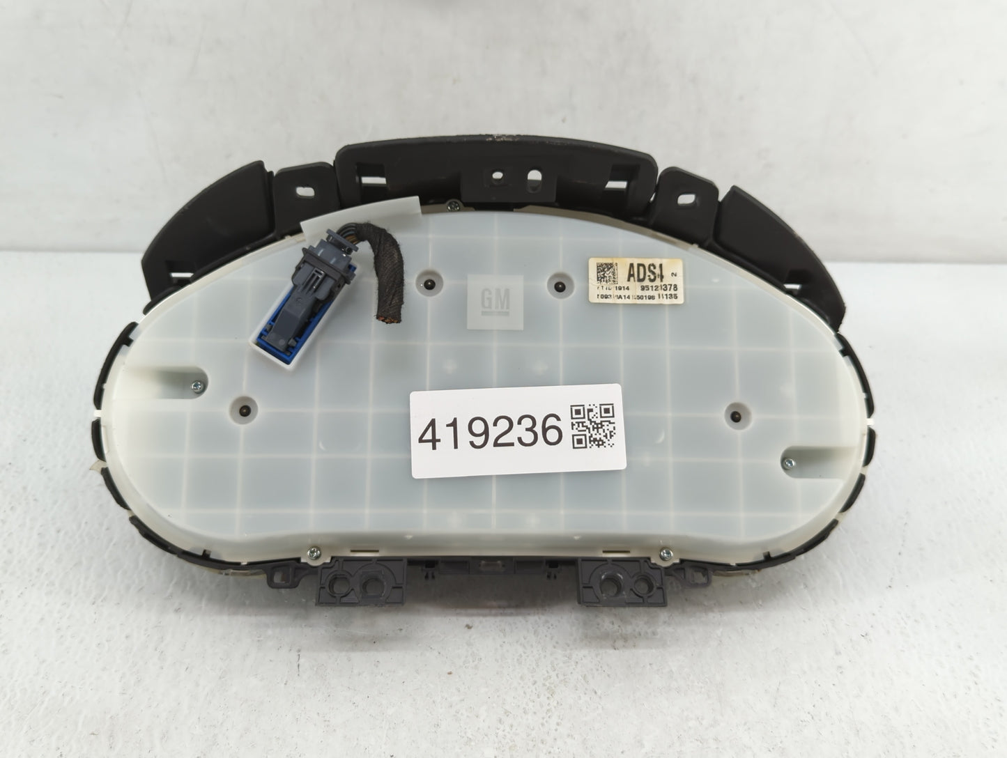2013-2014 Chevrolet Cruze Instrument Cluster Speedometer Gauges P/N:95216802 95129378 Fits Fits 2013 2014 OEM Used Auto Part