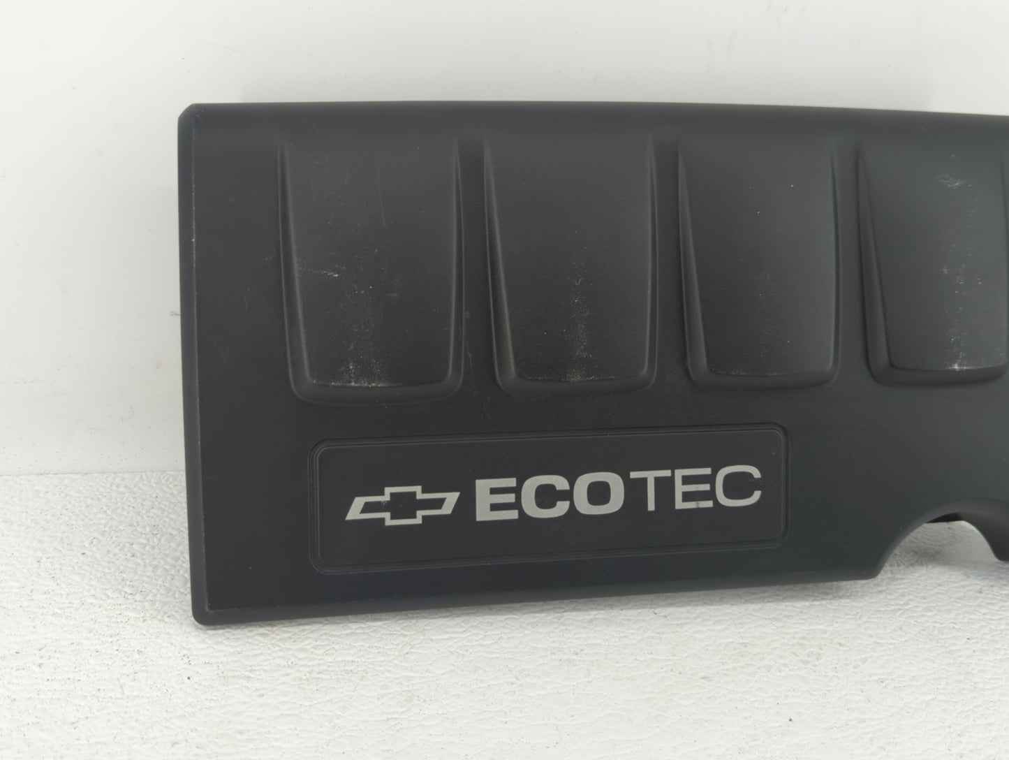 2014 Chevrolet Cruze Engine Cover - Oemusedautoparts1.com