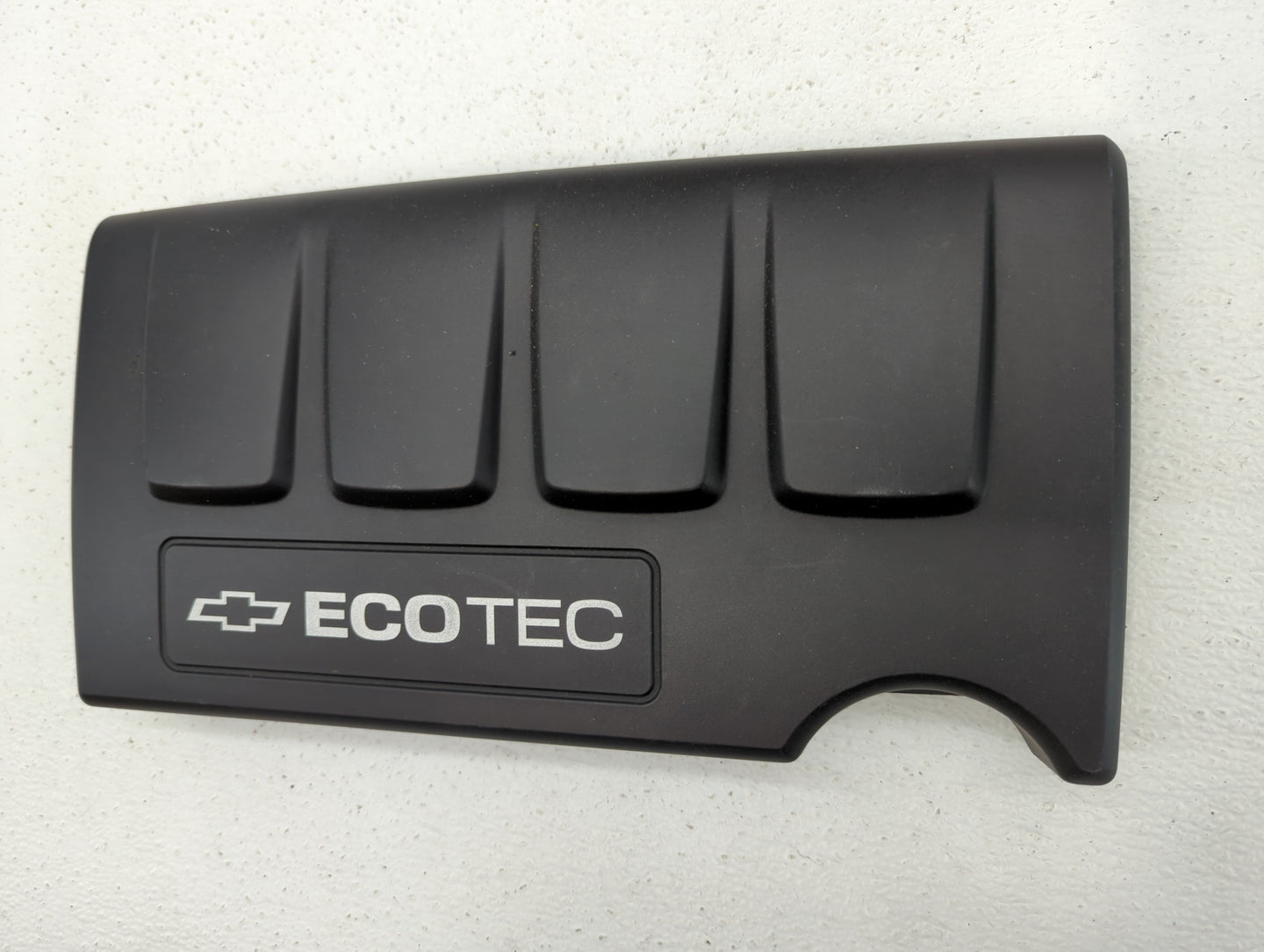 2014 Chevrolet Cruze Engine Cover - Oemusedautoparts1.com