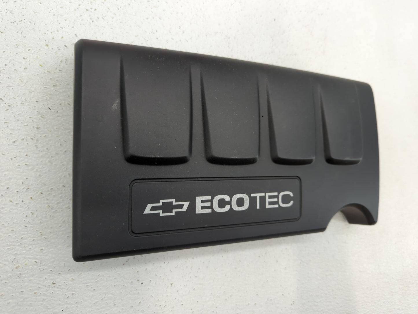 2014 Chevrolet Cruze Engine Cover - Oemusedautoparts1.com