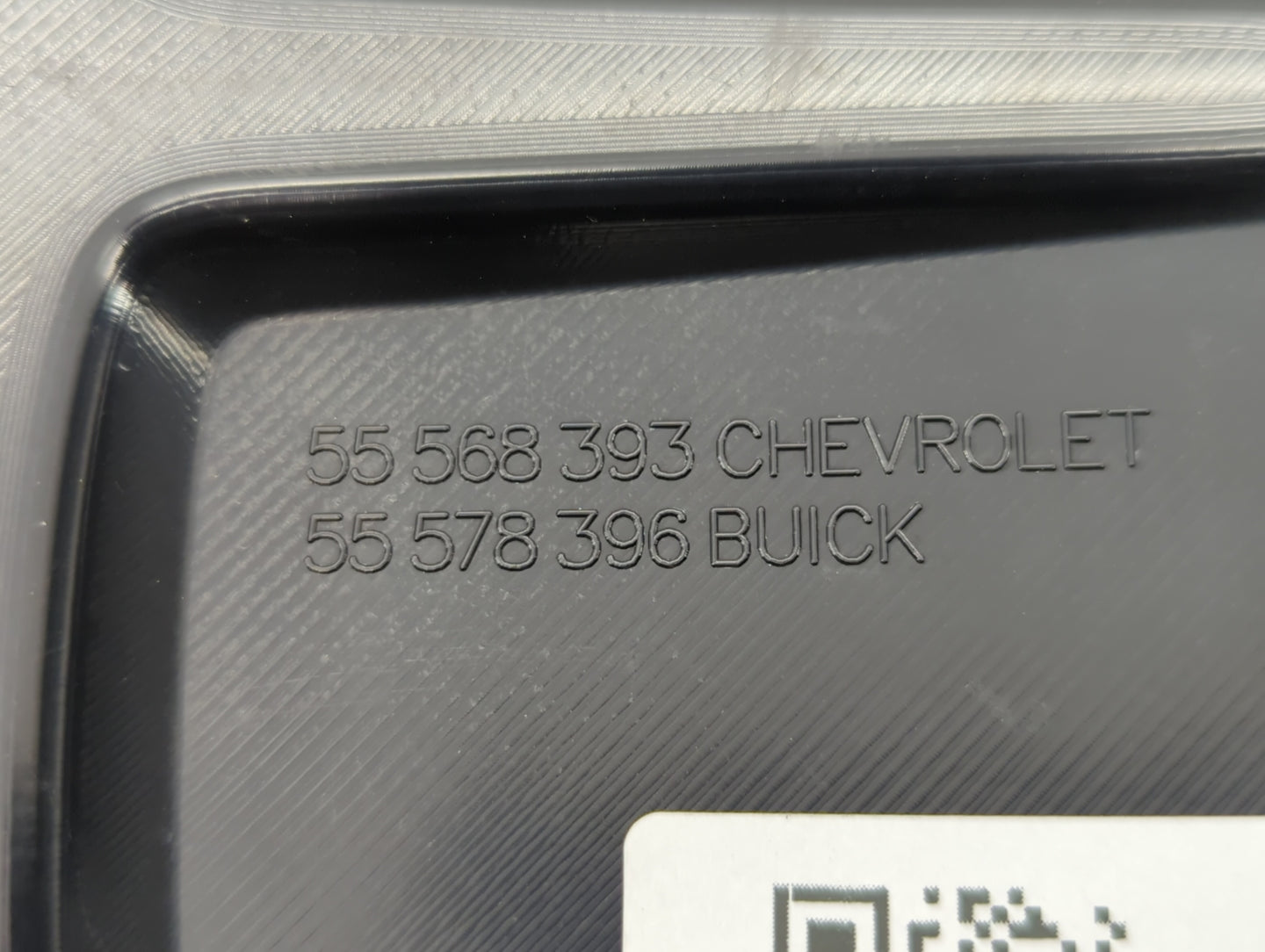 2014 Chevrolet Cruze Engine Cover - Oemusedautoparts1.com
