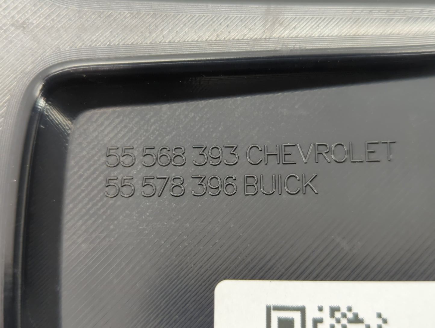 2014 Chevrolet Cruze Engine Cover - Oemusedautoparts1.com
